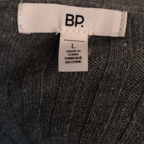 Large Gray  Women’s Cable Knit Cardigan Nordstrom - Picture 4 of 4